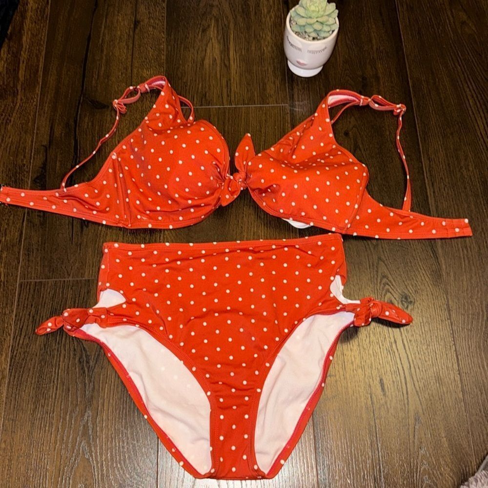 EUC Sundazed Burnt Orange White Polka Dot Halter Bikini 36D/M